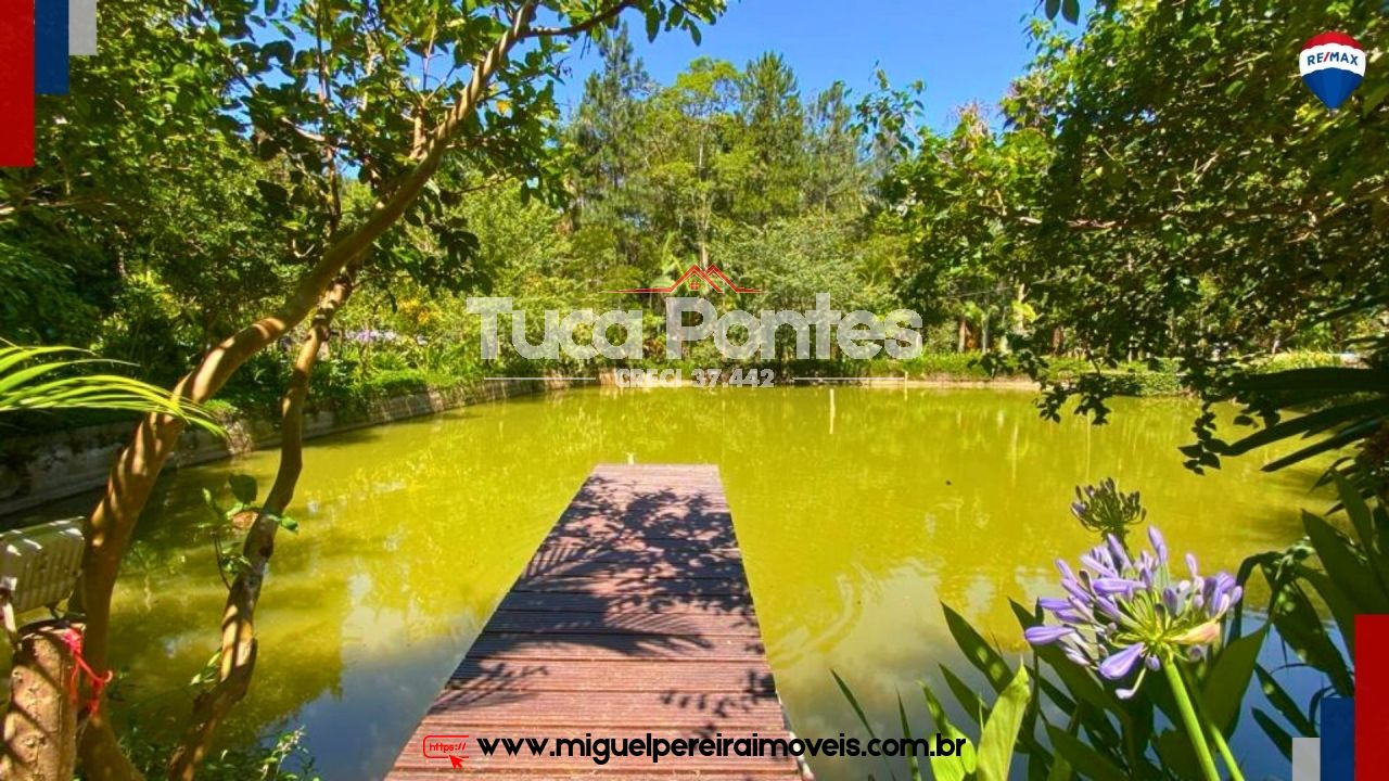 Com lago, espaço lazer e ampla casa - Localizado na APA | Código:S25