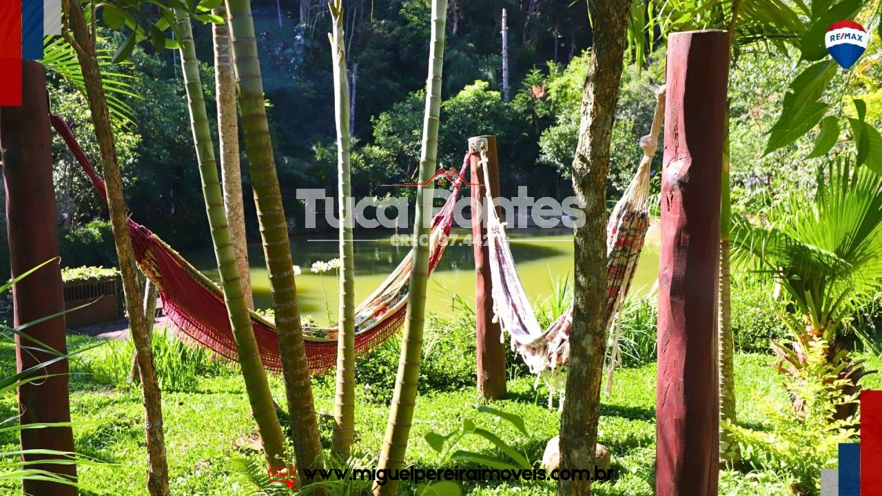 Com lago, espaço lazer e ampla casa - Localizado na APA | Código:S25