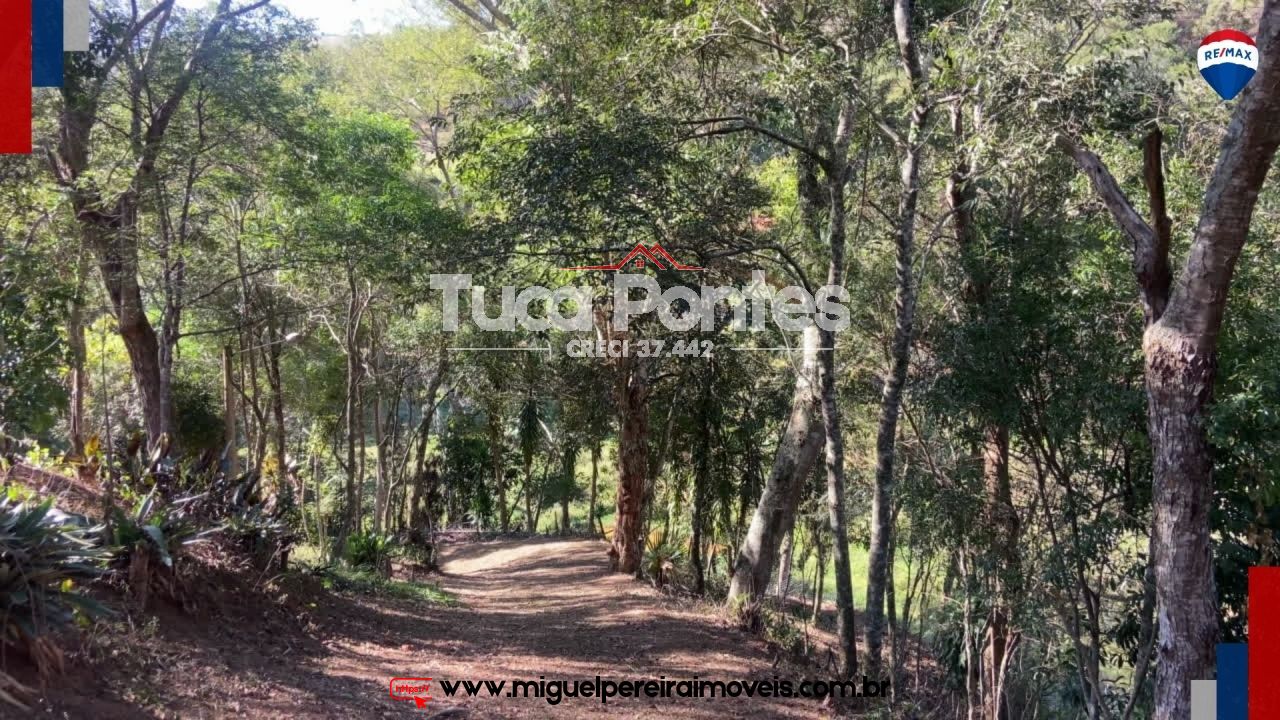 Com lago, espaço lazer e ampla casa - Localizado na APA | Código:S25