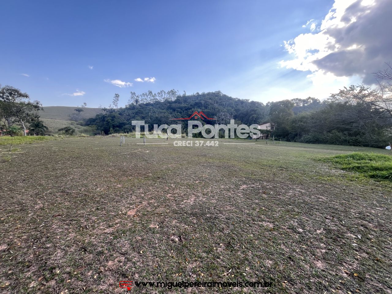 Luxuosa Propriedade Rural  - 2.8 hectares de elegância | Código:S30