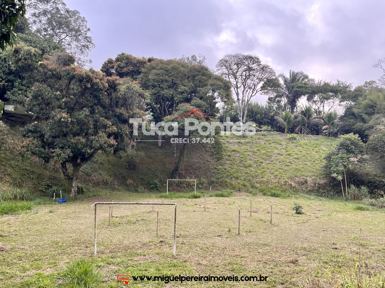 Luxuosa Propriedade Rural  - 2.8 hectares de elegância | Código:S30