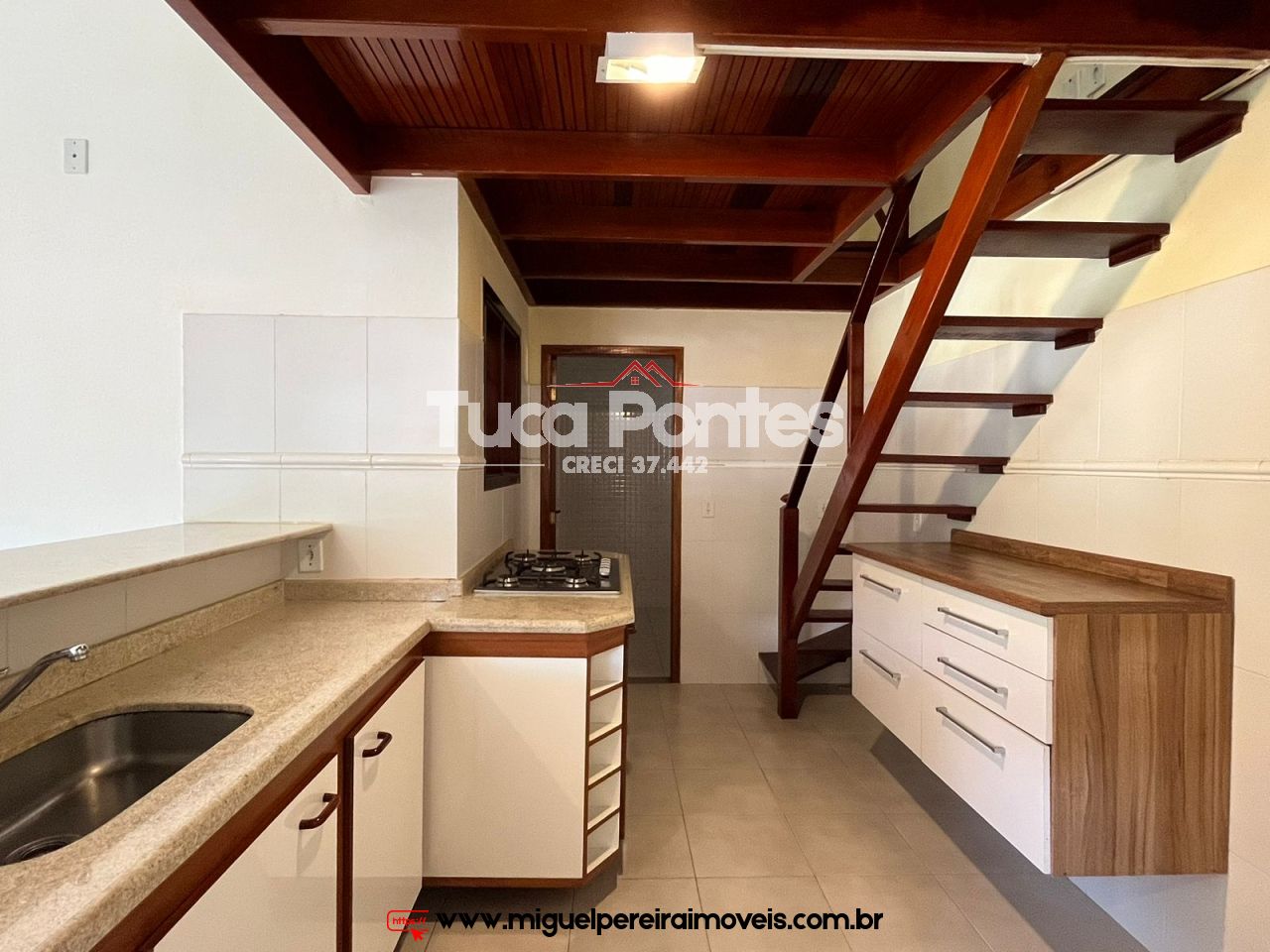 Casa com 2 quartos - Ótima localização e bela vista | Código:C11