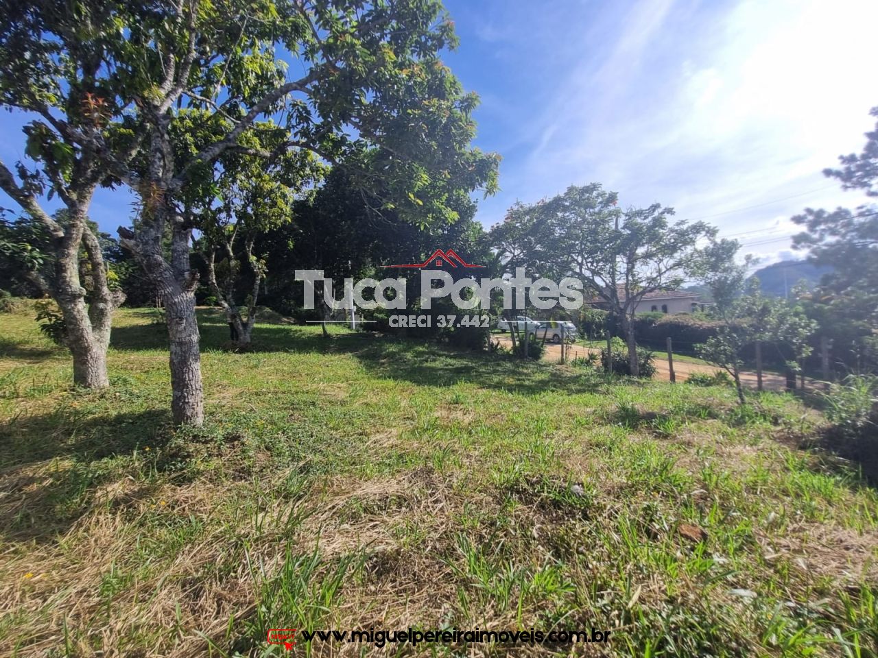 Lote de 750m² planos - Próximo de comodidades | Código:T12