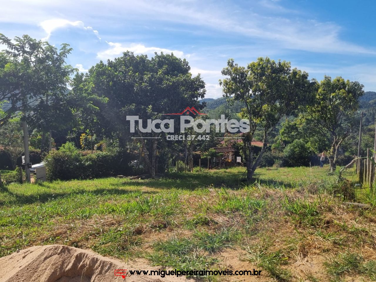 Lote de 750m² planos - Próximo de comodidades | Código:T12